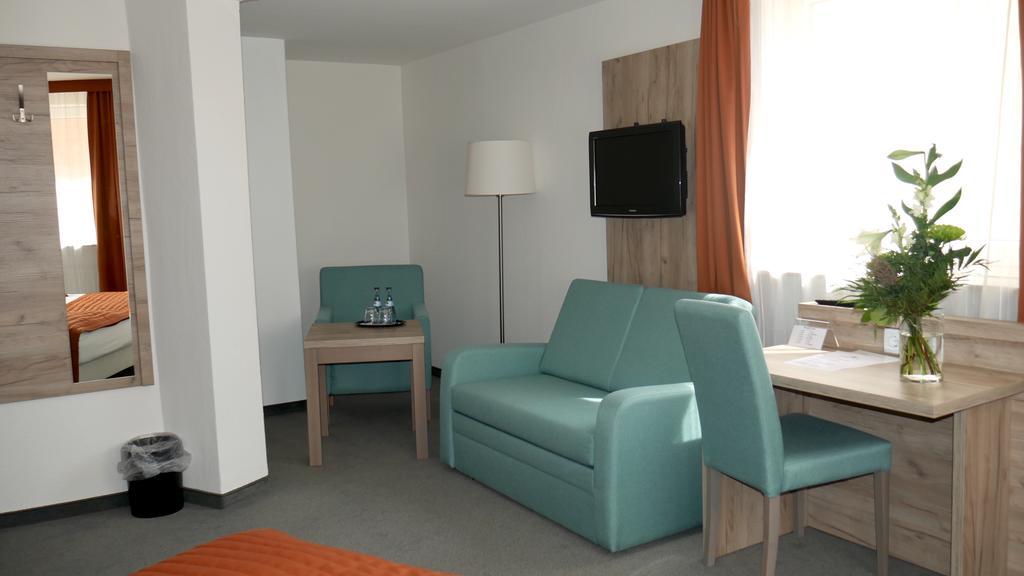 Komfort Hotel Ludwigsburg Bagian luar foto