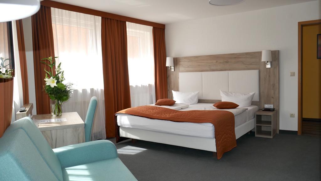 Komfort Hotel Ludwigsburg Bagian luar foto