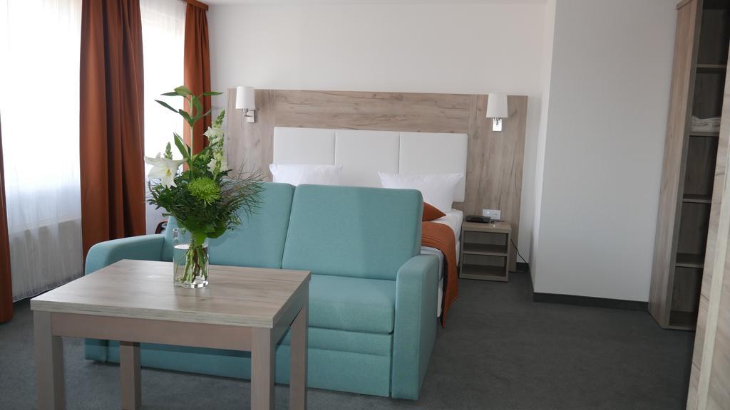 Komfort Hotel Ludwigsburg Bagian luar foto