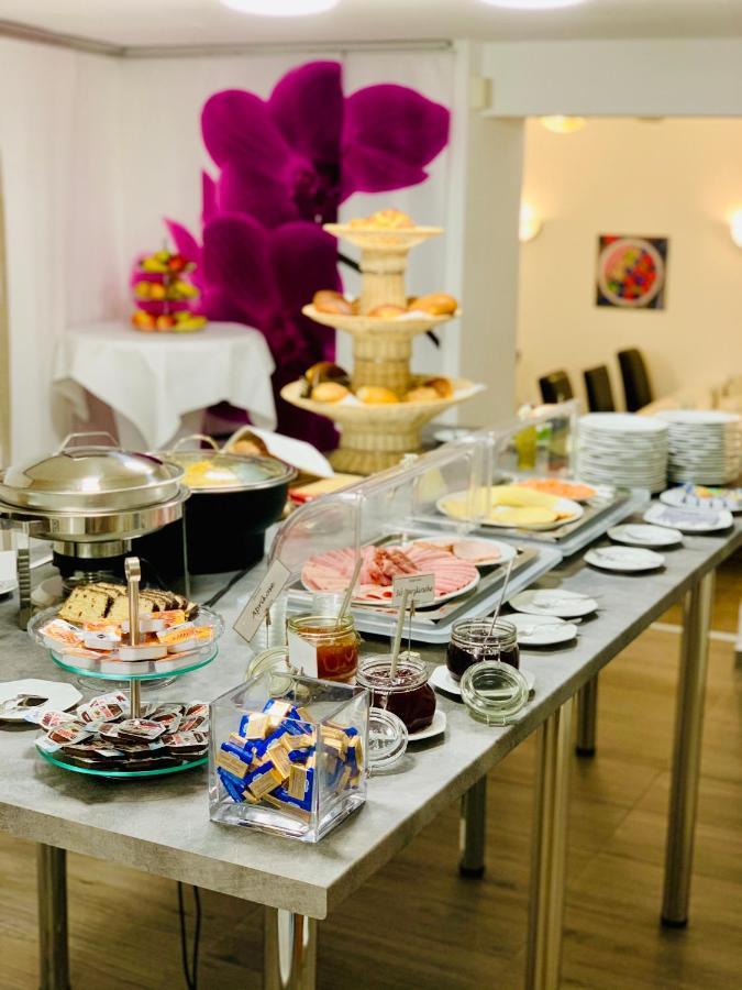 Komfort Hotel Ludwigsburg Bagian luar foto